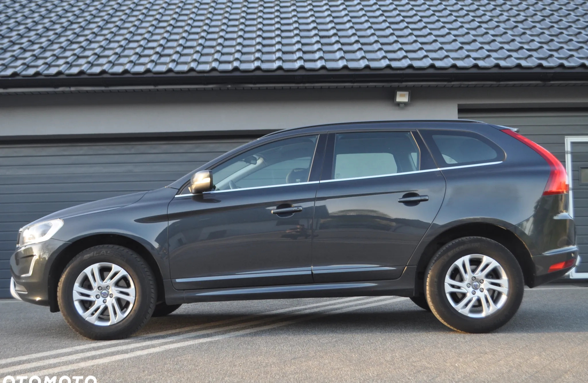 Volvo XC 60 cena 67500 przebieg: 184000, rok produkcji 2014 z Legnica małe 742